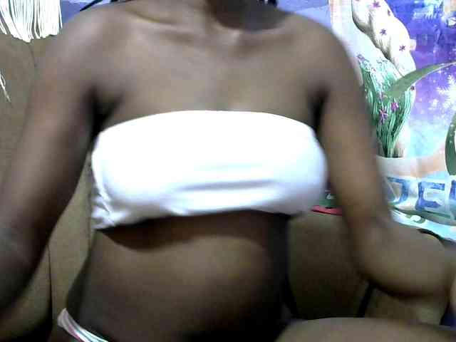 Africanpretty22 webcam