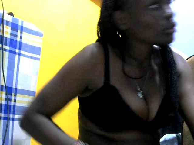 Africanpretty22 webcam