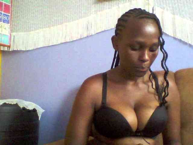 Africanpretty22 webcam