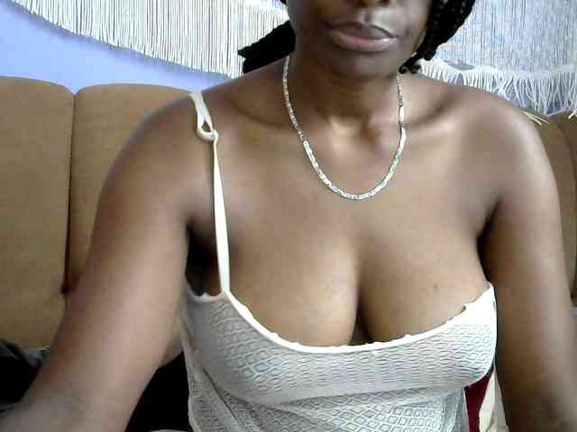 Africanpretty22 webcam