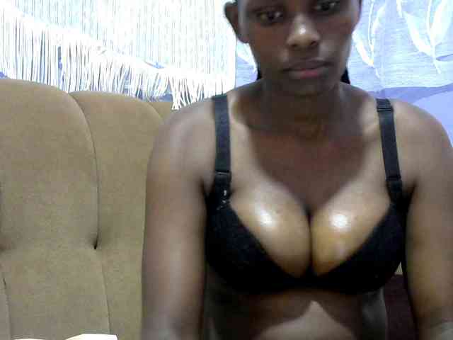 Africanpretty22 webcam
