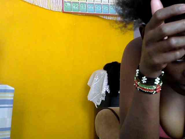 Africanpretty22 webcam