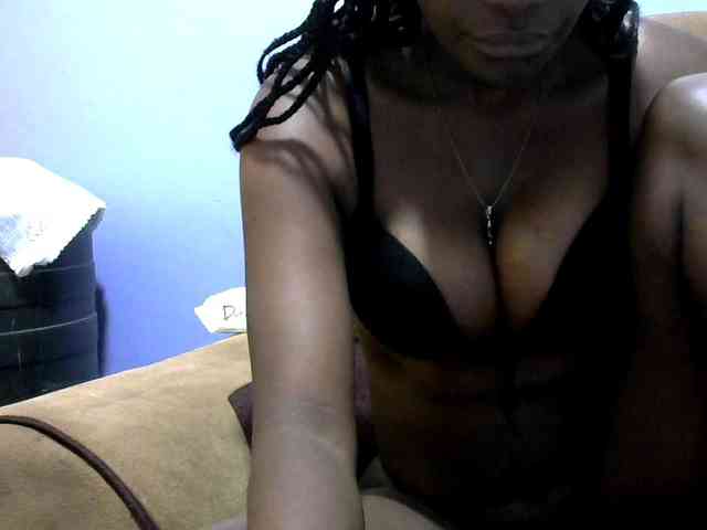 Africanpretty22 webcam