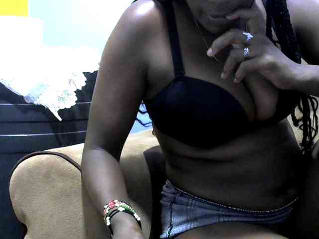 Africanpretty22 webcam