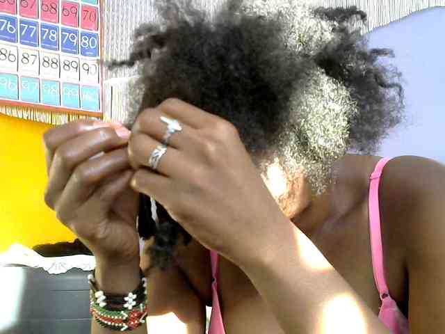 Africanpretty22 webcam