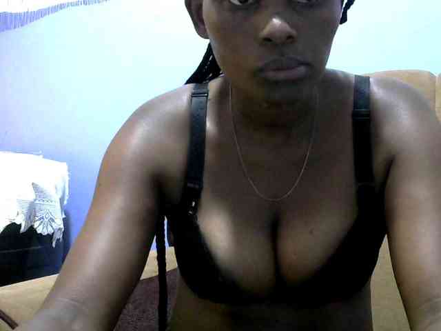 Africanpretty22 webcam