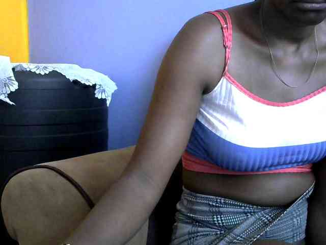 Africanpretty22 webcam