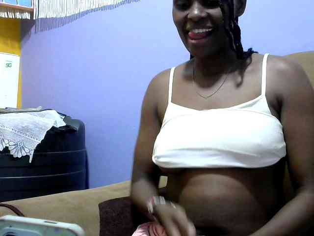 Africanpretty22 webcam