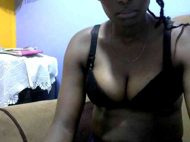 Africanpretty22 webcam