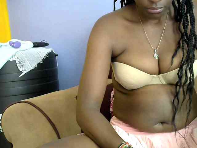 Africanpretty22 webcam