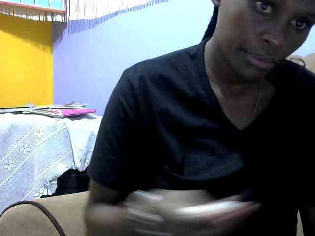 Africanpretty22 webcam