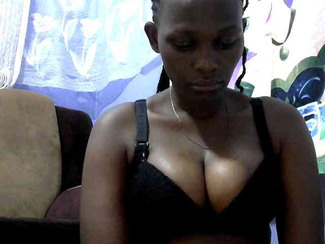 Africanpretty22 webcam
