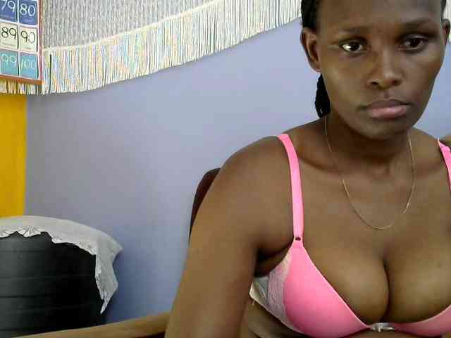 Africanpretty22 webcam