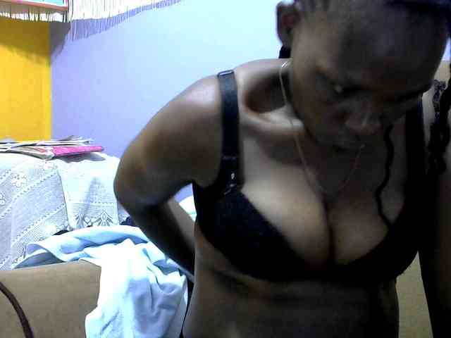 Africanpretty22 webcam