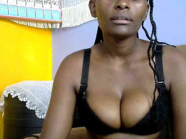 Africanpretty22 webcam