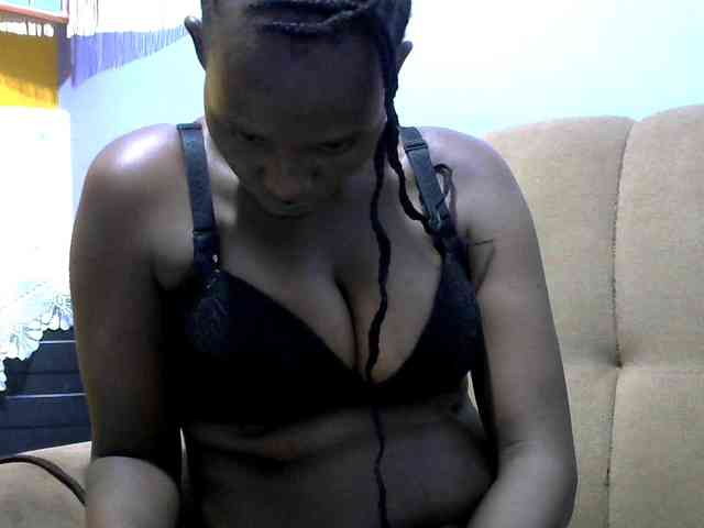 Africanpretty22 webcam
