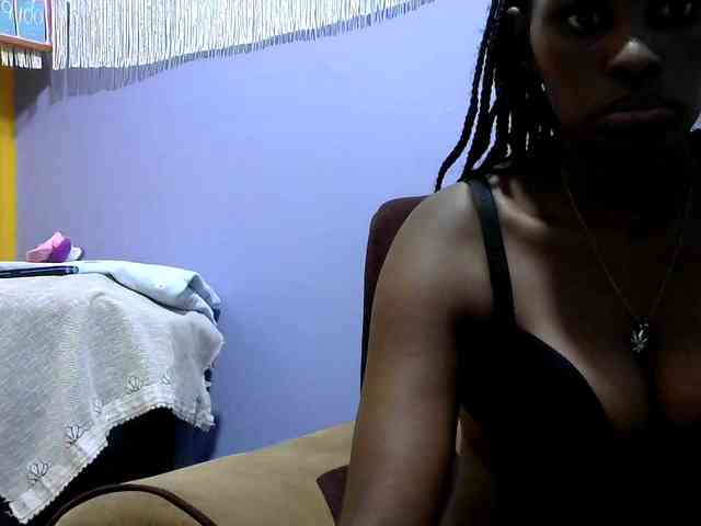 Africanpretty22 webcam