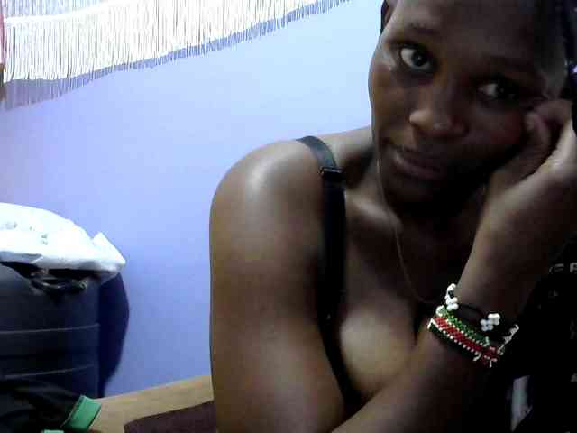 Africanpretty22 webcam