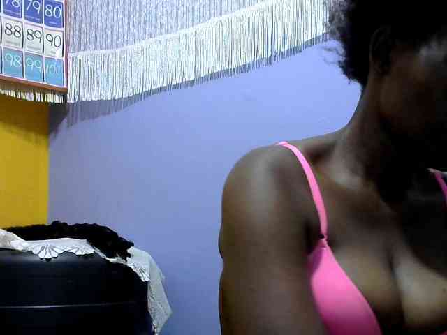 Africanpretty22 webcam