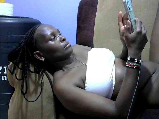 Africanpretty22 webcam