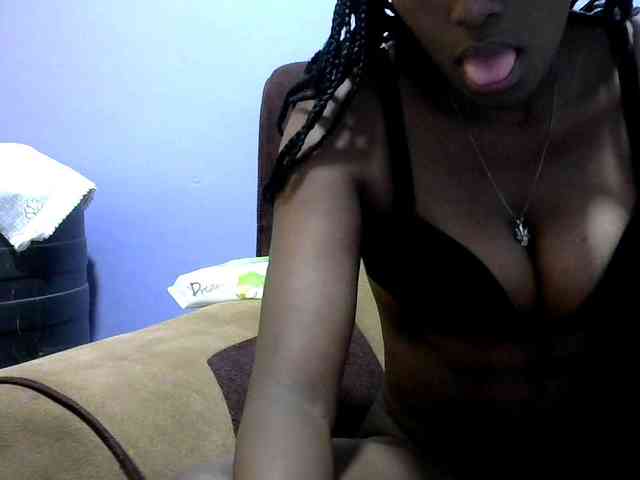 Africanpretty22 webcam