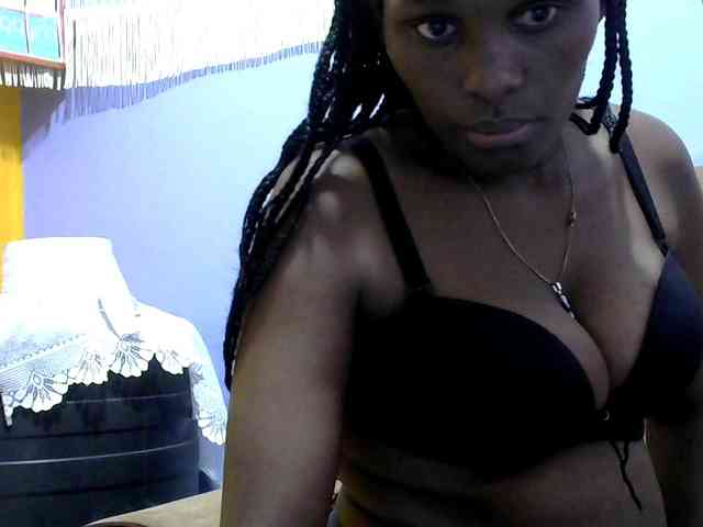 Africanpretty22 webcam