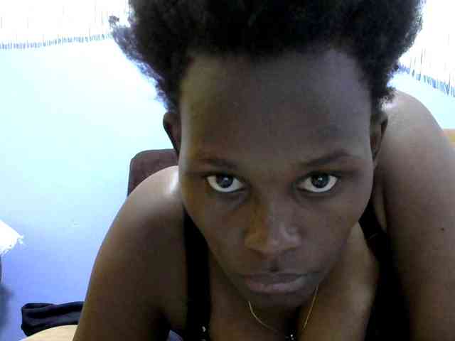 Africanpretty22 webcam