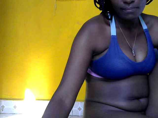 Africanpretty22 webcam