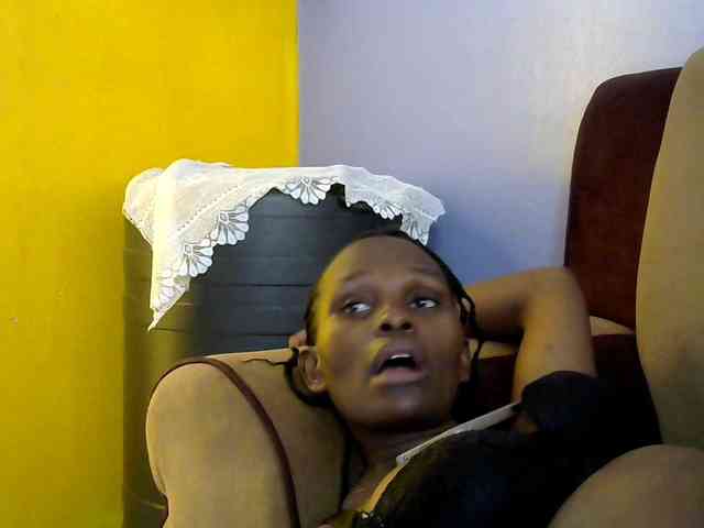 Africanpretty22 webcam