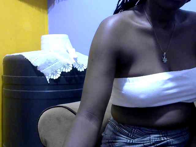 Africanpretty22 Live Webcam on BongaCams