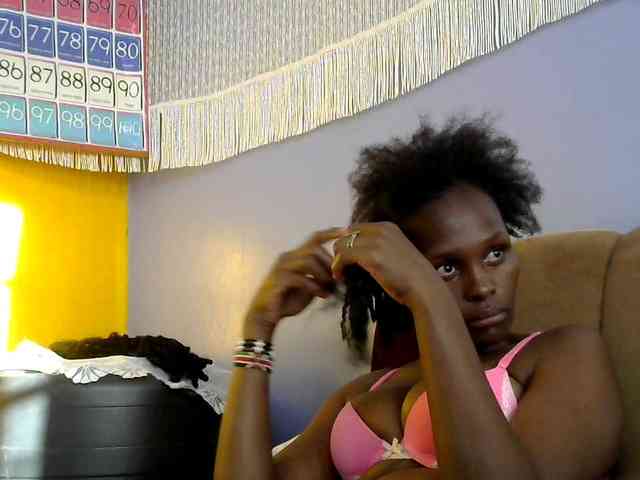 Africanpretty22 webcam