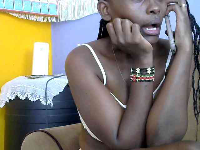 Africanpretty22 webcam