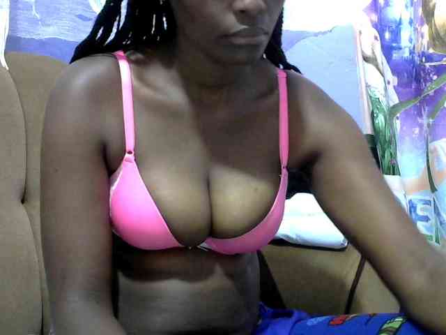 Africanpretty22 webcam
