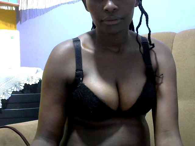 Africanpretty22 webcam