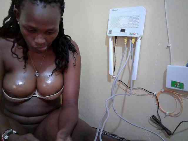 Africanpretty22 webcam