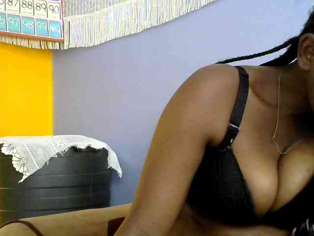 Africanpretty22 webcam