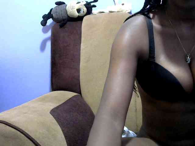 Africanpretty22 webcam