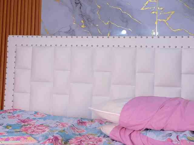 hotkittyebony Live Webcam on BongaCams