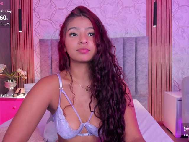 SofiCruz's BongaCams show and profile