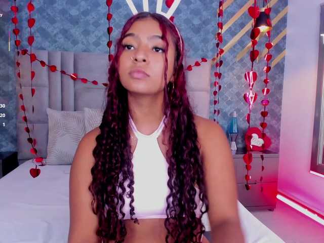 SofiCruz's BongaCams show and profile