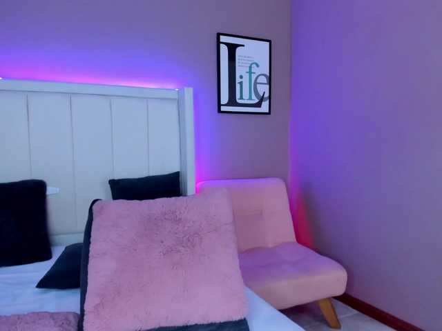 SofiCruz's BongaCams show and profile