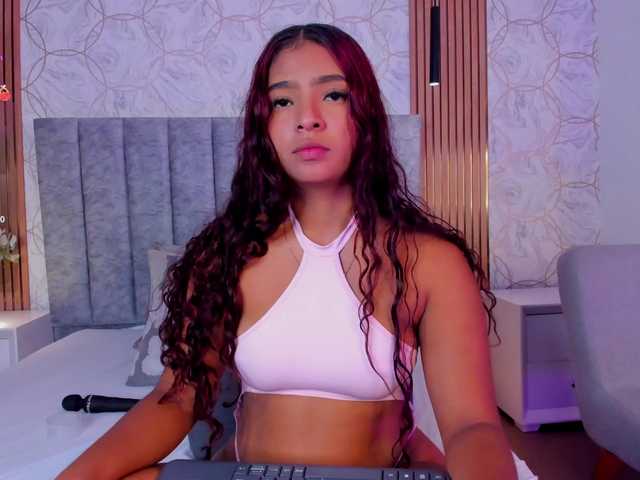 SofiCruz's BongaCams show and profile