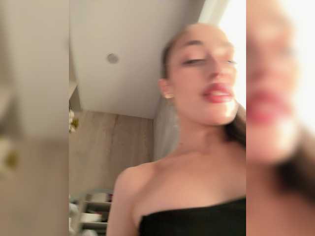 MillyRose webcam stream