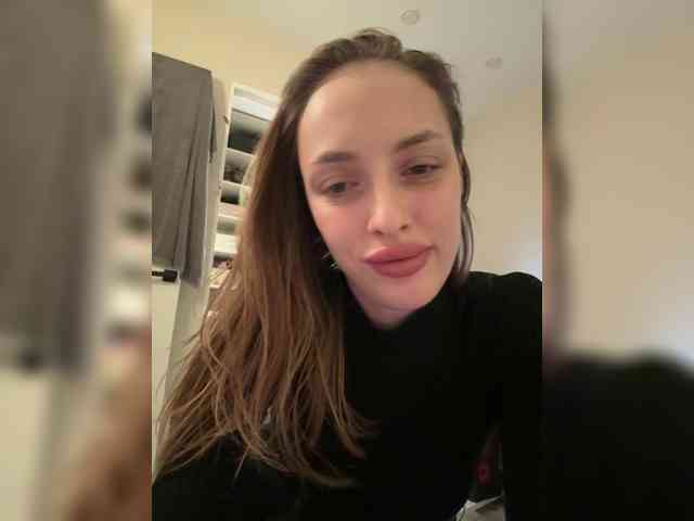 MilaLuxe Live Webcam on BongaCams