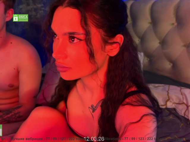 CoupleOnFire's BongaCams show and profile