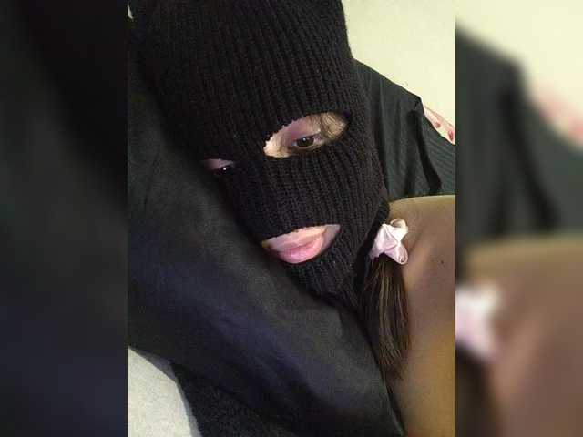 Mikki-blek – webcam model profile photo