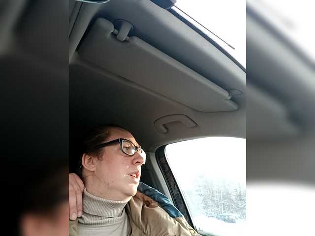 Olga372 – webcam model profile photo