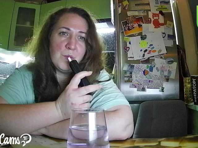 Olga372's BongaCams show and profile