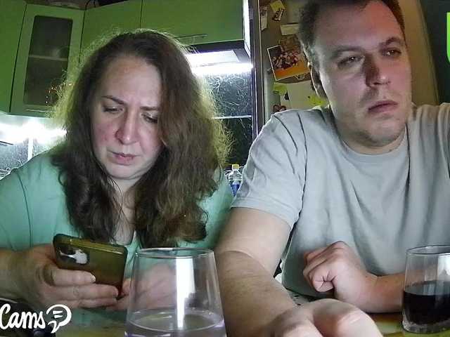 Olga372's BongaCams show and profile