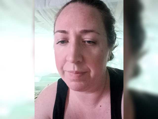 Olga372's BongaCams show and profile